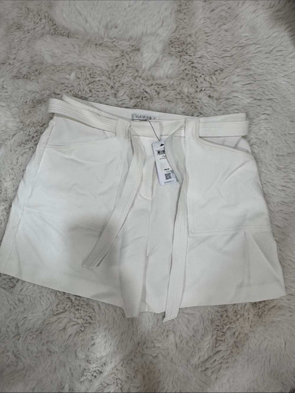 GUESS Cream High-Waist Tie-Waist Bermudas Shorts